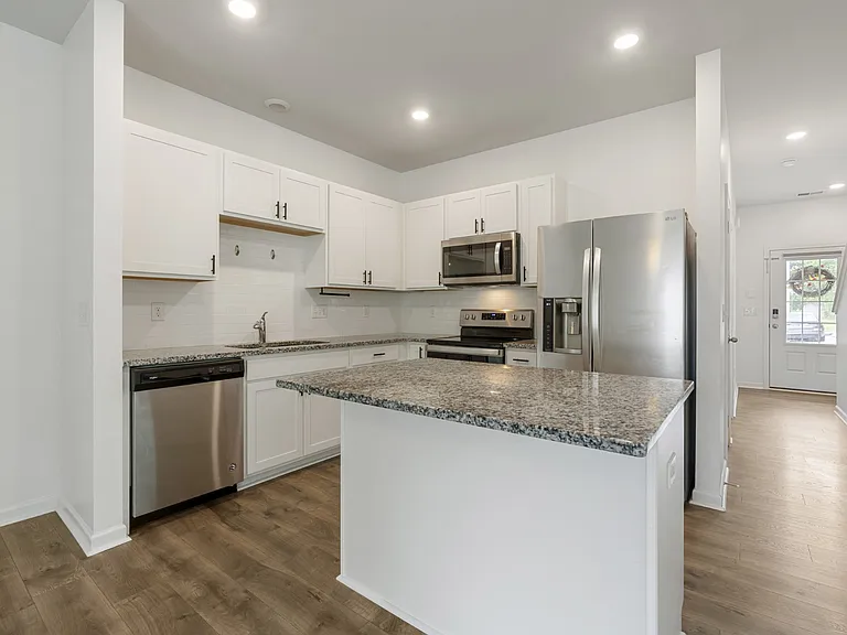 610 Clifford Hts — Photo 8
