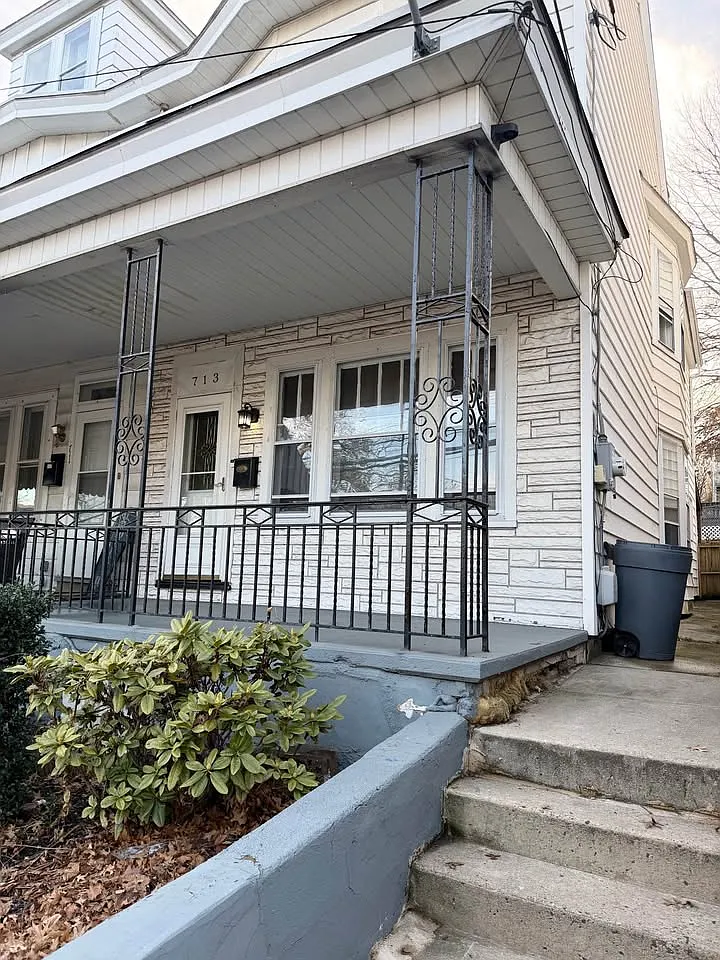 4 bed, 1566 sqft, $1,550 — Photo 2
