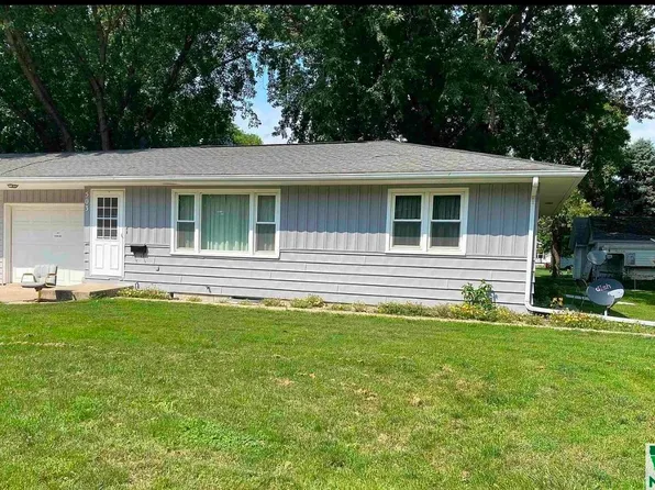 503 Fir St, Hospers, IA 51238