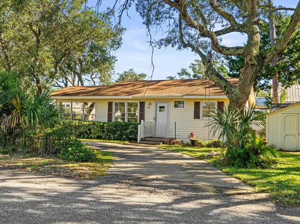 402 20th Ave. S, North Myrtle Beach, SC 29582