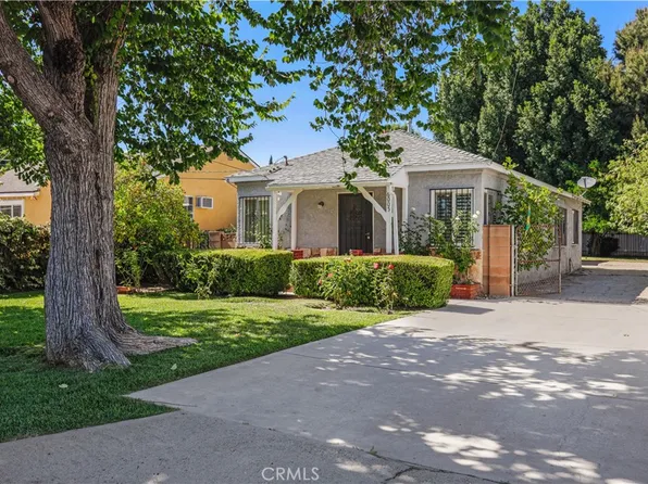 16005 Wyandotte St, Van Nuys, CA 91406