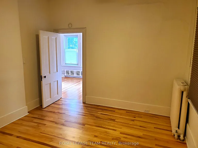 540 Gilmour St #1 — Photo 12