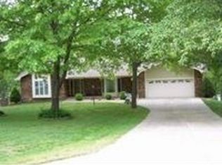 142 Lakefront Cir, Kimberling City, MO 65686