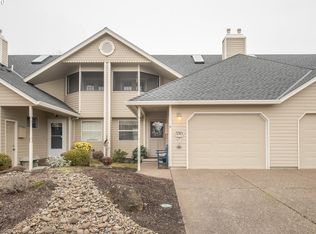 330 E College St, Mount Angel, OR 97362