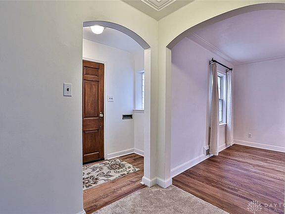 5th image of 246 Wisteria Dr