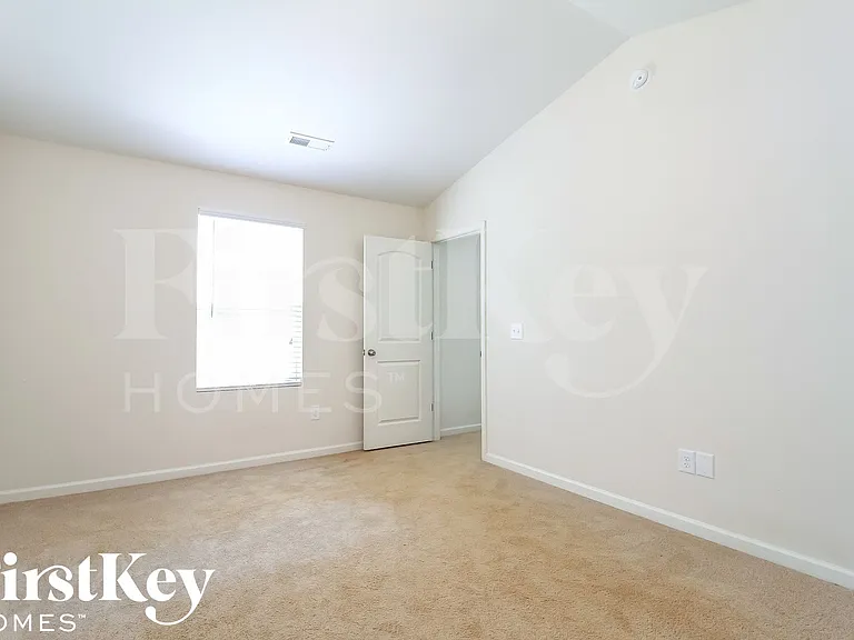 1909 Allyson Ave — Photo 8