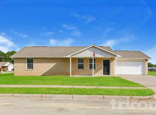 215 Bobbie Ann Ct, Granbury, TX 76049