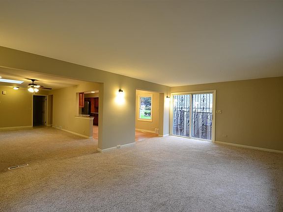 5th image of 2281 Douglas Ave