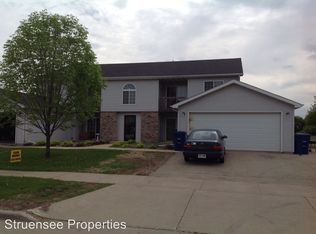 4455 Jacktar Rd APT B, Oshkosh, WI 54901