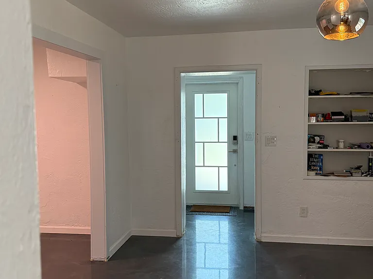 4034 S West Shore Blvd — Photo 10