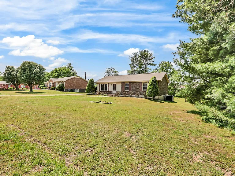 3104 Spring Creek Ct — Photo 23