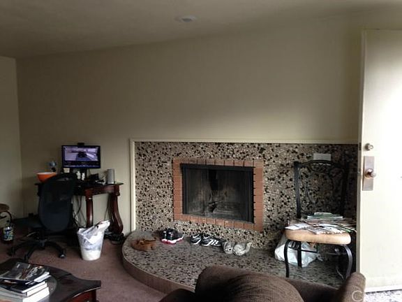 2nd image of 607 S Indian Hill Blvd APT D