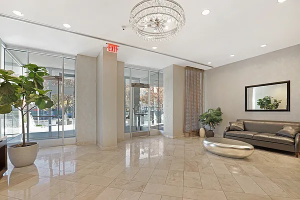 Sold by Damico Group Real Estate | media 21