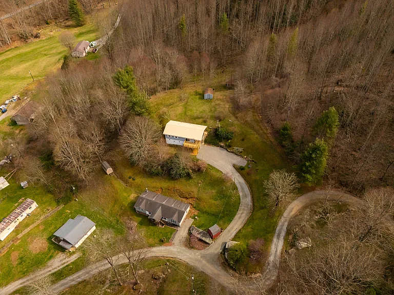 205 Houston Harmon Rd — Photo 32