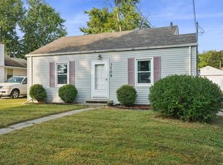 3704 Wright St, Des Moines, IA 50316