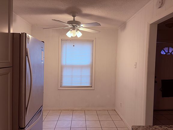 4th image of 374 Georgetown Dr #374