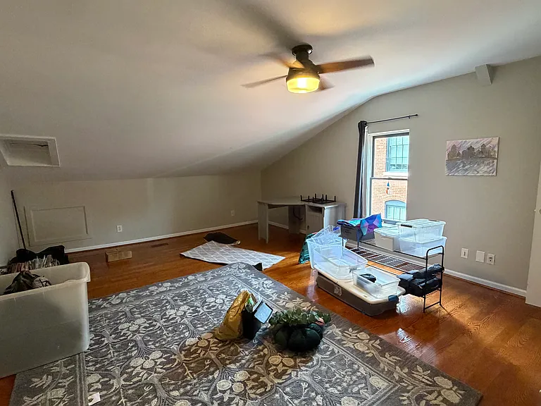 223 E 7th St — Photo 16