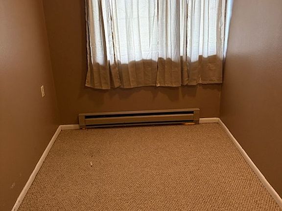 3rd image of 209 Estelle St Unit D5