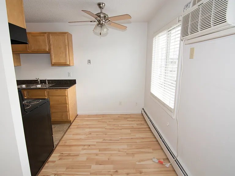 2731 Pillsbury Ave S — Photo 13