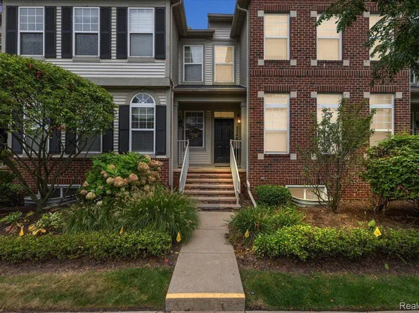 3246 Johanna Ware W, Wixom, MI 48393