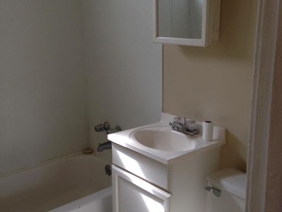 2nd image of 33008 Alamo Ct