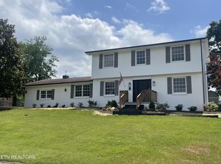 7825 Widdecomb Rd, Powell, TN 37849