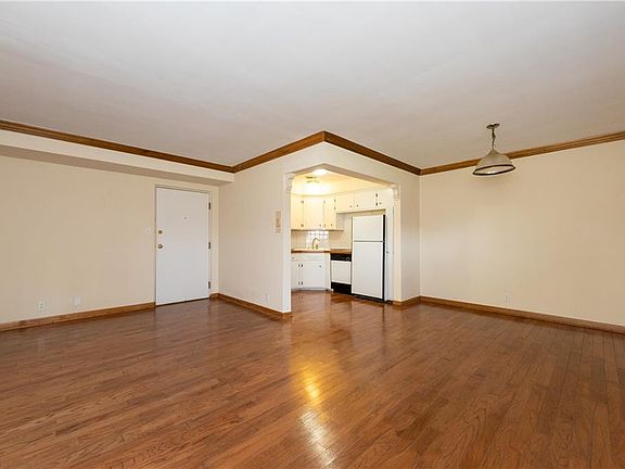 5th image of 2784 Euclid Heights Blvd APT 4
