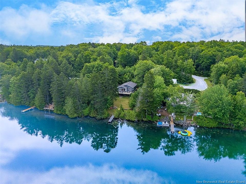1st image of 448 Yoho Lake Rd