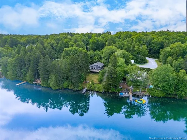 448 Yoho Lake Rd, Hanwell, NB E6K 3C3