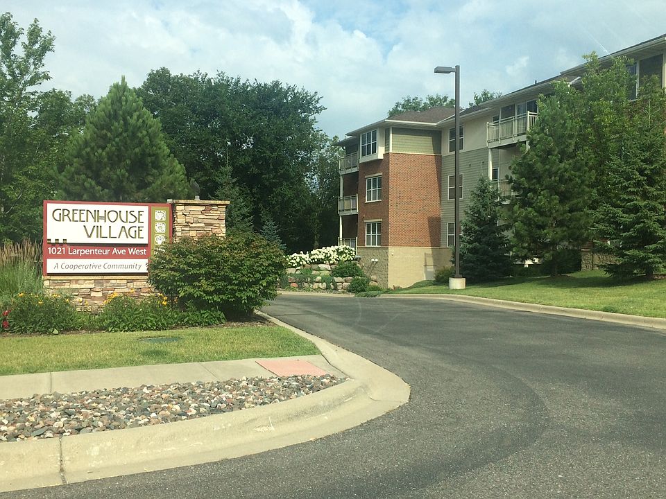 1st image of 1021 Larpenteur Ave W APT 301