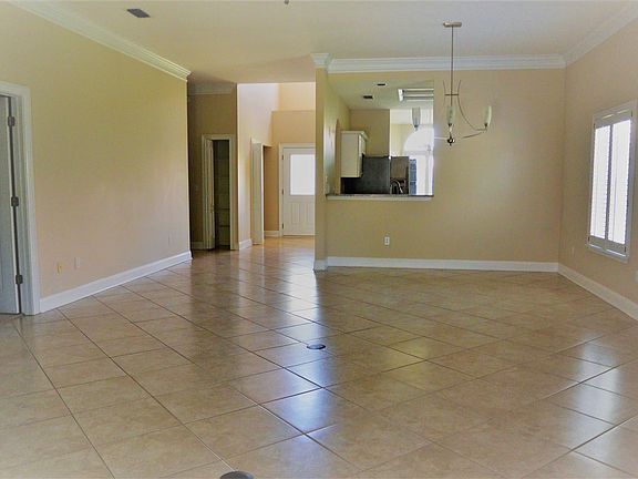 5th image of 100 Sea Garden Ct