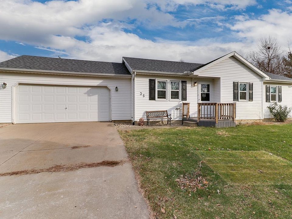 1st image of 35 Yorkshire Dr