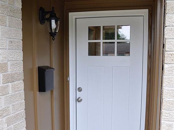 3rd image of 5806 Birchmont Dr