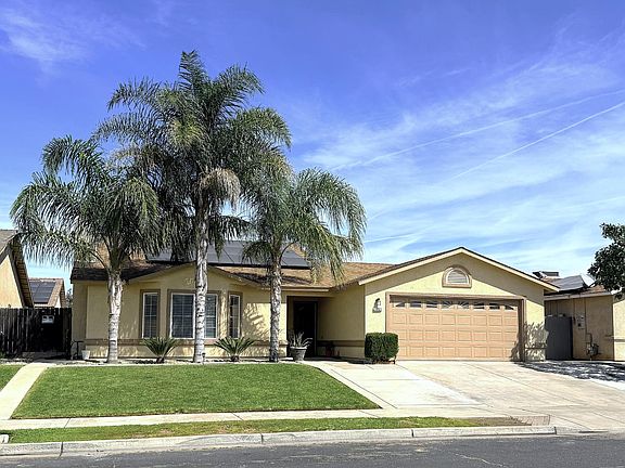 3rd image of 1305 Carmen Ave