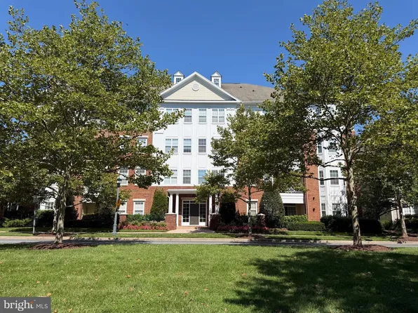 315 King Farm Blvd APT 301, Rockville, MD 20850