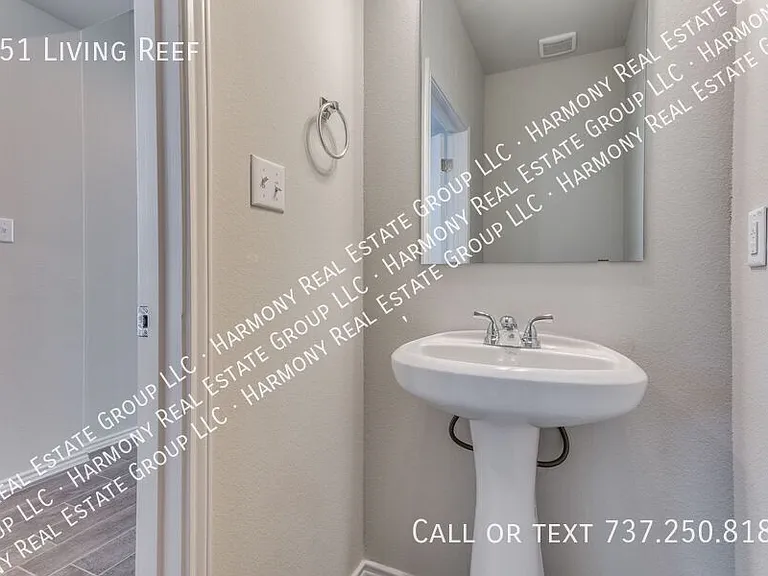 151 Living Reef Dr — Photo 4