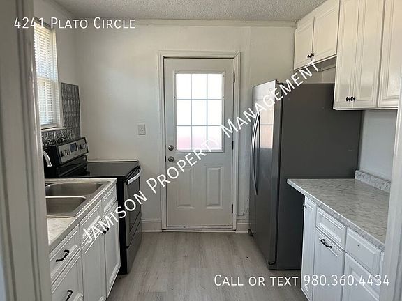 4th image of 4241 Plato Cir