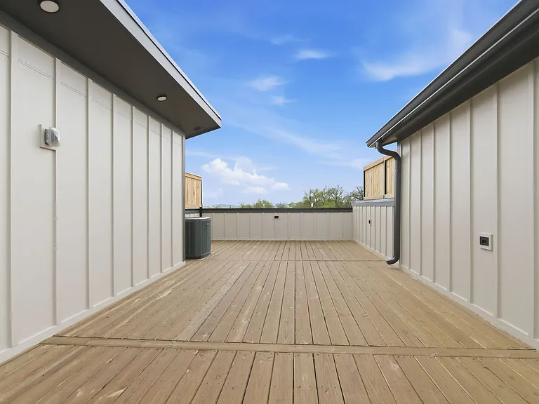 6305 Robertson Ave #6 — Photo 26