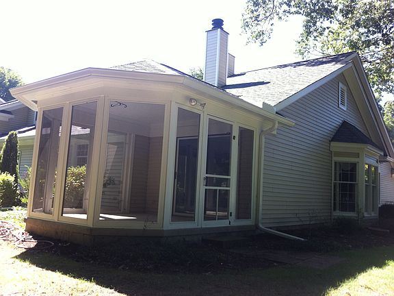 3rd image of 225 Westwind Dr
