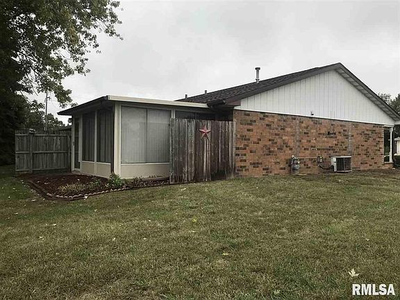 2nd image of 3301 N Molleck Dr