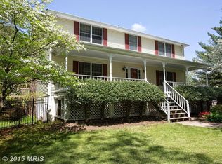 8146 Hillcrest Dr, Manassas, VA 20111