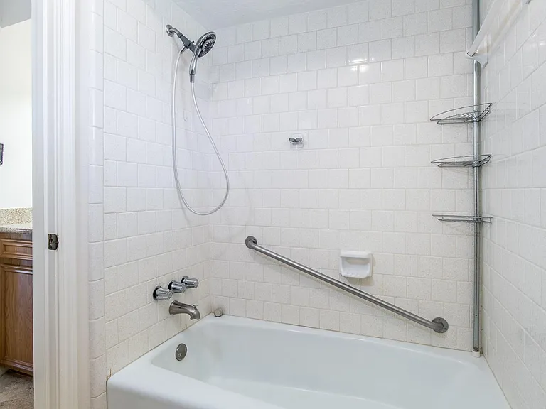 1830 Baker Dr — Photo 17