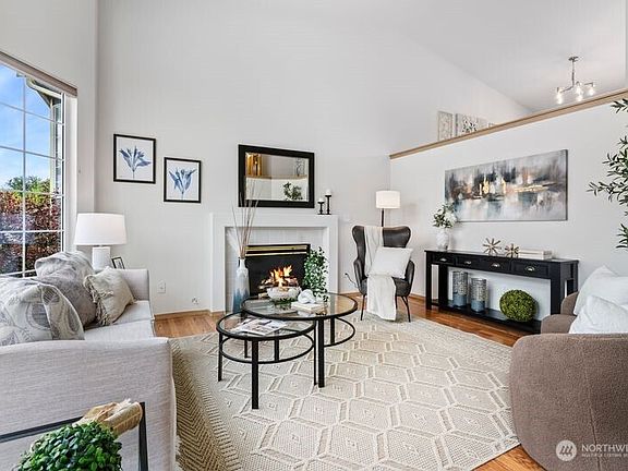 4th image of 6612 94th Street NE