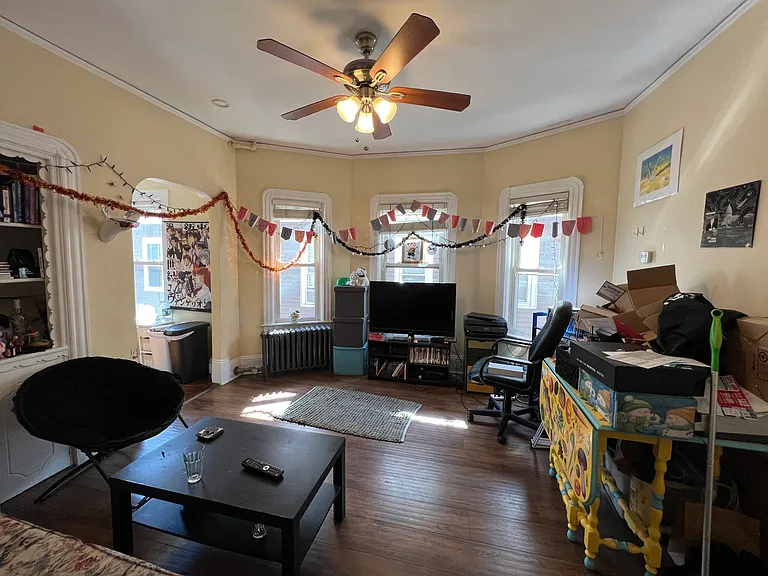 21-23 Chandler St #2 — Photo 5
