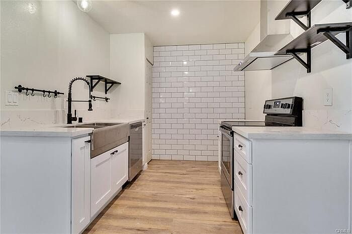 1st image of 1265 Kendall Dr #1265