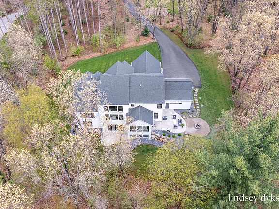 4th image of 8686 Bentham Ct