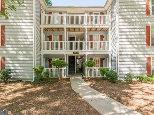 215 Cobblestone Trl, Avondale Estates, GA 30002