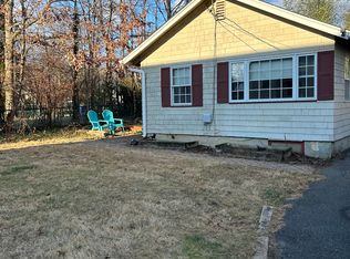 95 E Cedar St, Livingston, NJ 07039