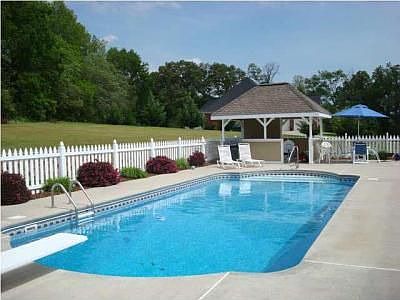 3rd image of 7011 Clarissa Dr