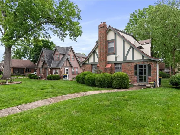 7405 Walnut St, Kansas City, MO 64114
